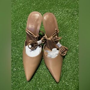 ASOS DESIGN Prize tie leg high heeled shoes in beige *BRAND NEW*